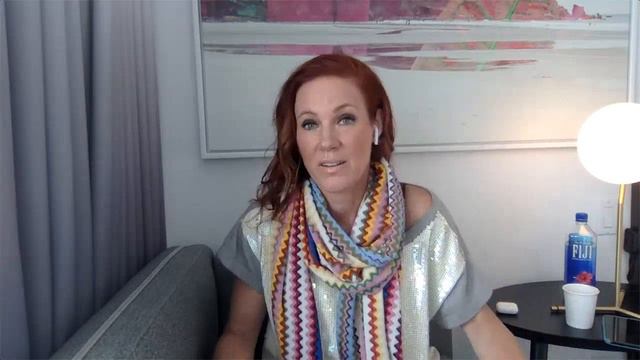 LlewellynCon2021: Elisa Donovan Discusses How Our Loved Ones In Spirit Help Us Heal/Process Grief смотреть онлайн