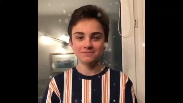 Поздравление с наступающим Новым годом от 8В класса смотреть онлайн