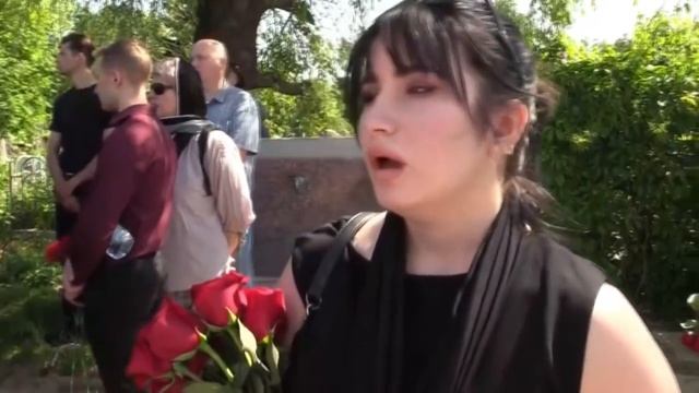 В Москве Траур Он Разбился при Падении Самолета смотреть онлайн
