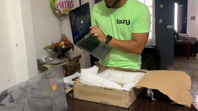 SE ROMPIO MI MACBOOK Apple Care Mexico Parte 2 смотреть онлайн