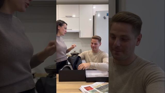 Буду жаловаться , как так заказала мужу а пришли мне ?☺️ смотреть онлайн