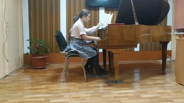 Мишина Дарья. ДМШ № 12. г.Ленинск-Кузнецкий. В.Гаврилин "Перезвоны" из цикла "Зарисовки". смотреть онлайн