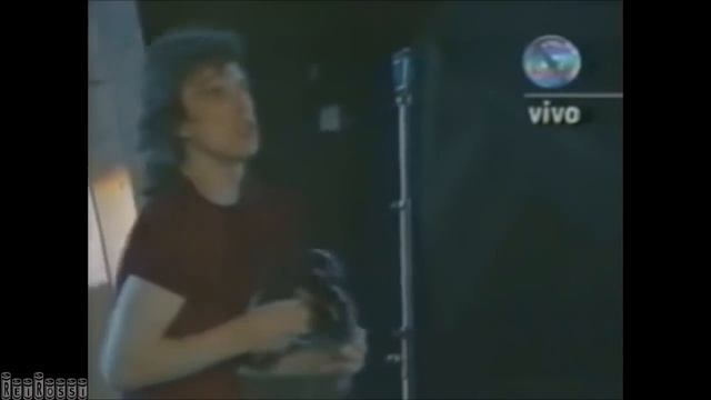 When Charlie Watts was introduced to Maracanã Stadium, 1995 смотреть онлайн