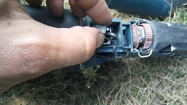 БОЛГАРКА ВНЕЗАПНО ВСТАЛА??? Как починить УШМ BOSCH смотреть онлайн