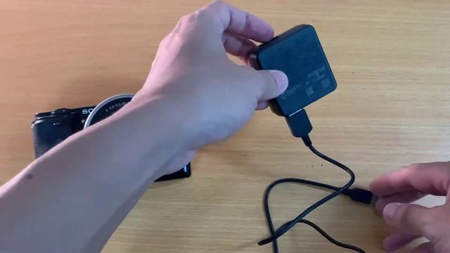 How to Charge Sony a6000 Camera | Sony Camera Charging the battery pack смотреть онлайн