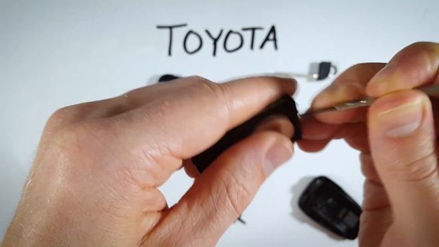 Toyota C-HR Key Fob Battery Replacement (2018 - 2021) смотреть онлайн