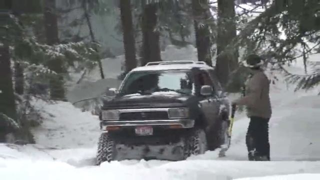 green 1990 4runner - the daily driver смотреть онлайн