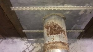 Пожаробезопасность и утепление вокруг дымоходной трубы.