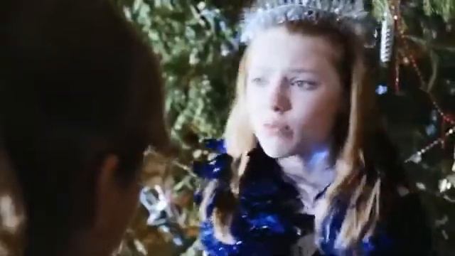 Елки. На деда мороза надейся, а сам не плошай. Фрагмент из фильма. смотреть онлайн