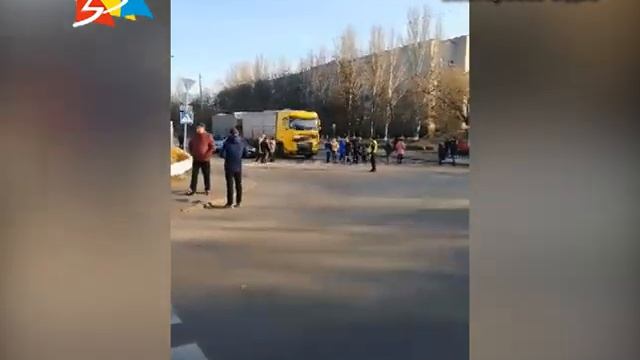 Объектив 26 11 18 В Воскресенье дороги в Николаеве перекрывали жители общежитий и владельцы евробля смотреть онлайн