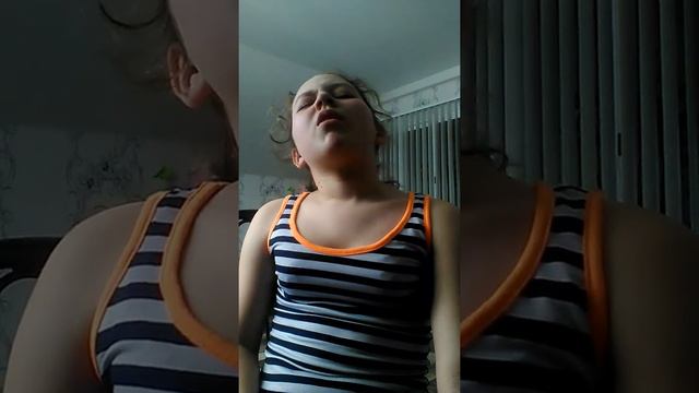 Что делают девушки если дома одни !? смотреть онлайн