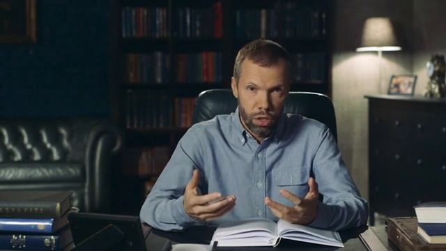 Рекламные образы эксплуатируют наши представления о счастье | Адриан Крупчанский смотреть онлайн
