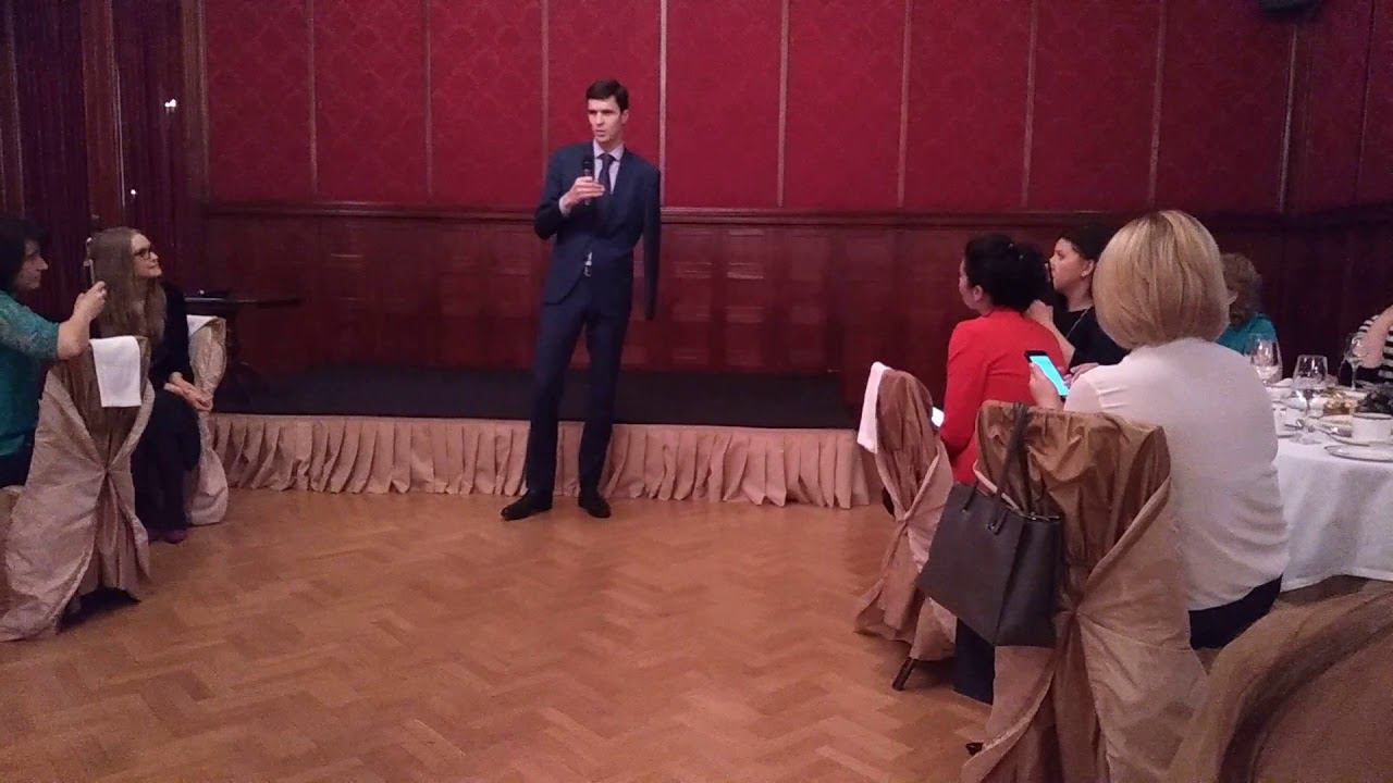 Представитель молодежного движения смотреть онлайн