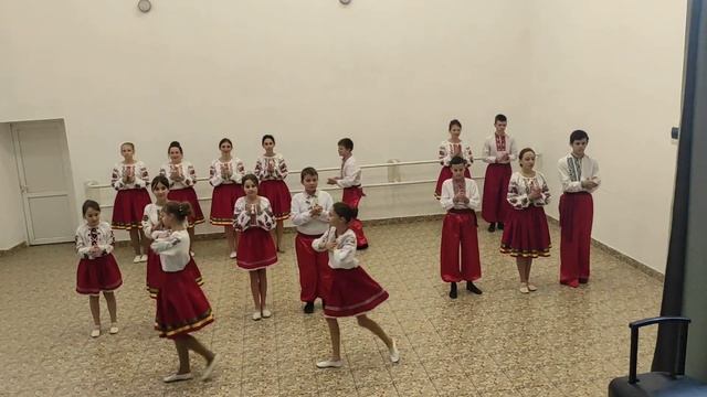 Танець "Гопак", колектив "Юність"(5-9клас). Керівник Мирослава Баранець смотреть онлайн