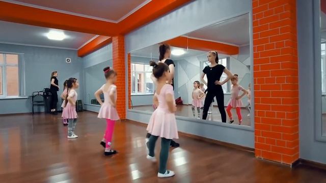 Поездки на соревнования. Танцы для детей в Шымкенте. смотреть онлайн