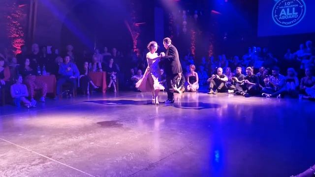 Chicho Frumboli e Juana Spulveda no Milongueros All Aboard em 26/11/22. 3/6 смотреть онлайн