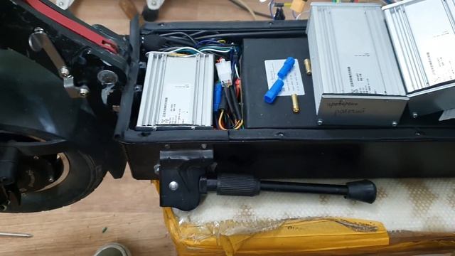 Делаем ракету из Speed Savage m10pro, установка синусного контроллера 60v50A. 81 км/ч. смотреть онлайн