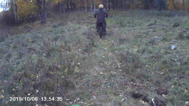 [Moto live] Эндуро. Кросс.По лесам по полям. ВАЛИМ ПО ГРЯЗИ. смотреть онлайн