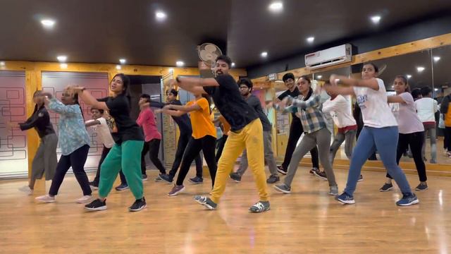 Tum Tum Dance | Easy ￼Steps For Learning People | ￼ смотреть онлайн