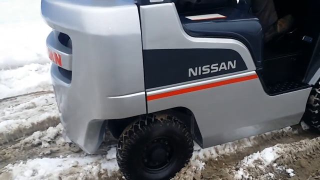 Вилочный погрузчик Nissan 1.5 т F1F1 смотреть онлайн