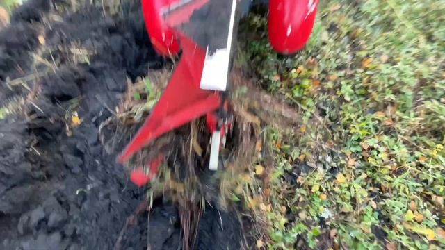 Екстремальна оранка мотоблоком Мотор Січ МБ-8е з оборотним плугом ПО-1В смотреть онлайн