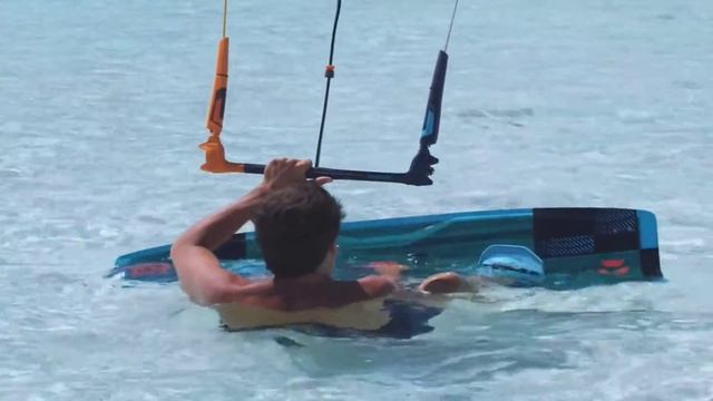 Кайтсерфинг обучение. КАЙТ ПРОГРЕСС. Первое использование доски. Улыбка. SMILE смотреть онлайн