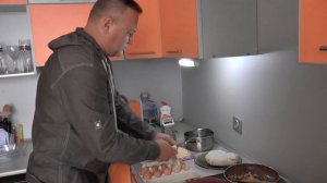 Готовим вкусняшку из комка слипшихся пельменей.
