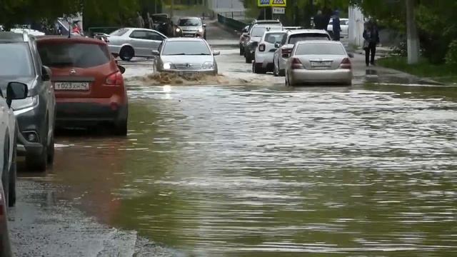 Потоп на ул Кирова у стоматологии смотреть онлайн