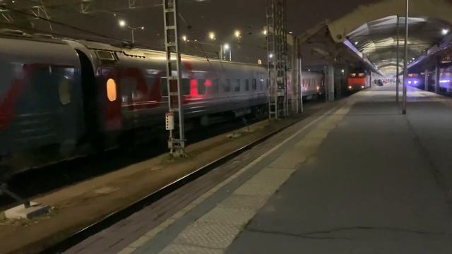 Отправление ЧС200-006 с поездом №155/156 Москва - Санкт Петербург! 28 августа 2022 год смотреть онлайн