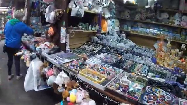 Байкал,поселок Листвянка. Рынок, покупка омуля,идем на пикник (1 часть).июль 2023 года. смотреть онлайн