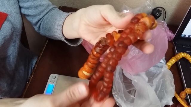 Янтарные бусы, цена, Киев, антикварный слет на левобережке 27.02.2016 смотреть онлайн
