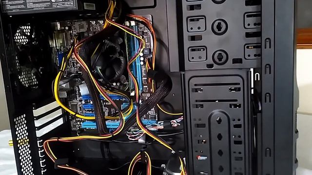 PC #3:Armado Pc Gamer Gama Media Core i3 / Gtx 650Ti Boost / 8Gb Ram[TecBox Colombia] TIME LAPSE смотреть онлайн