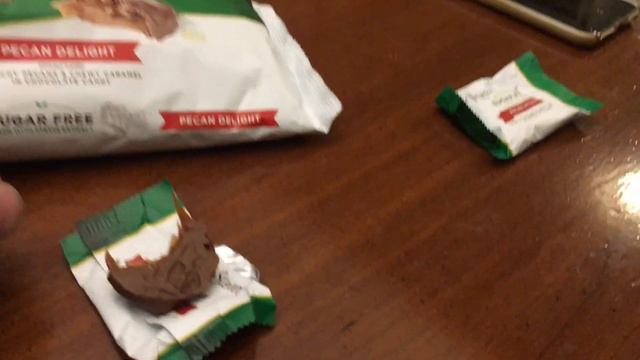 Let's try Russel Stover Sugar Free Crunchy No Pecan Delight Stevia Keto Chewy Caramel смотреть онлайн