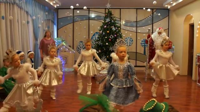 Подготовительная группа таней Синий иней смотреть онлайн