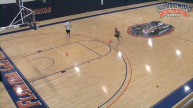 Get by Your Defender with a Dribbling Workout from Billy Donovan! смотреть онлайн