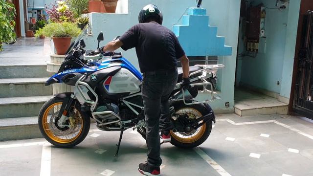 How To Put Your BMW R1250GS Adventure On The Center Stand