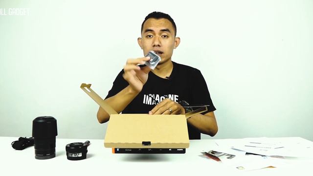 UNBOXING KAMERA MIRRORLESS IMPIAN ! смотреть онлайн