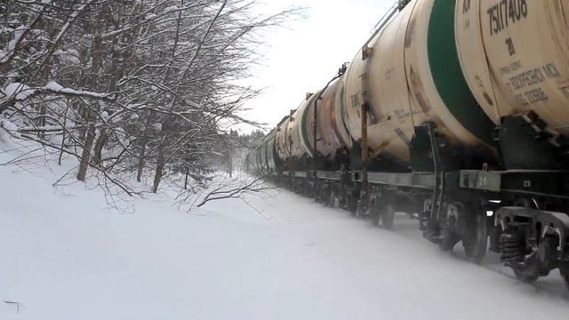 2М62У 0078 в заснеженном лесу. Перегон Остолопово - Овинище-1 Октябрьской железной дороги. смотреть онлайн