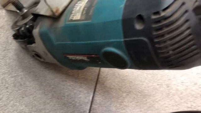 Makita 9069 смотреть онлайн