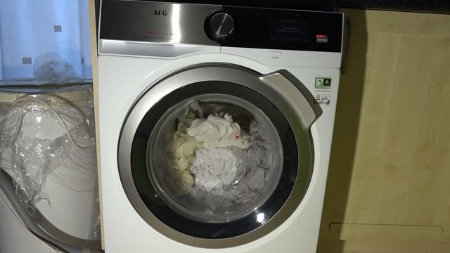 AEG L9FEA966C 20 Synthetics 60'c смотреть онлайн