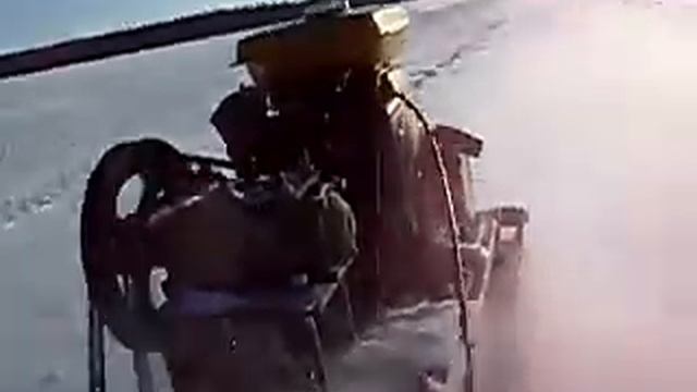 Мотопетка - 2011 год. 2-я версия.март.30 км в час. смотреть онлайн