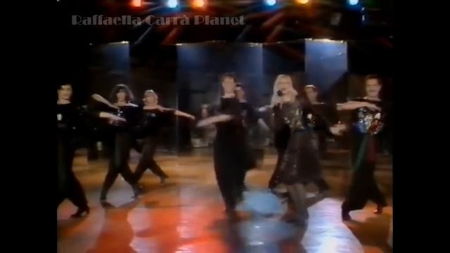 Raffaella Carrà - BALLO BALLO (sigla Fantastico) смотреть онлайн