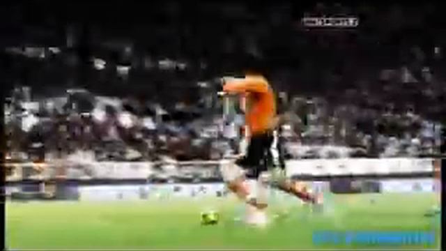 CRISTIANO_RONALDO_vs_LIONEL_MESSI[2] смотреть онлайн