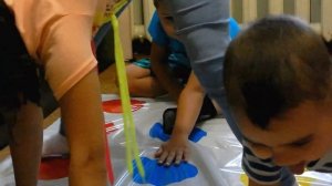 как играть в ТВИСТЕР...правила твистера