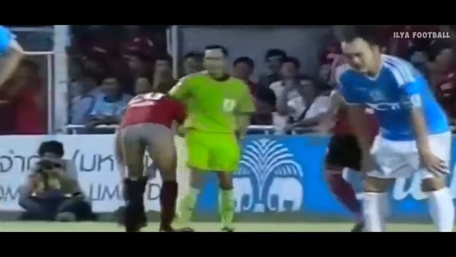 Самые нелепые красные карточки в футболе!? смотреть онлайн