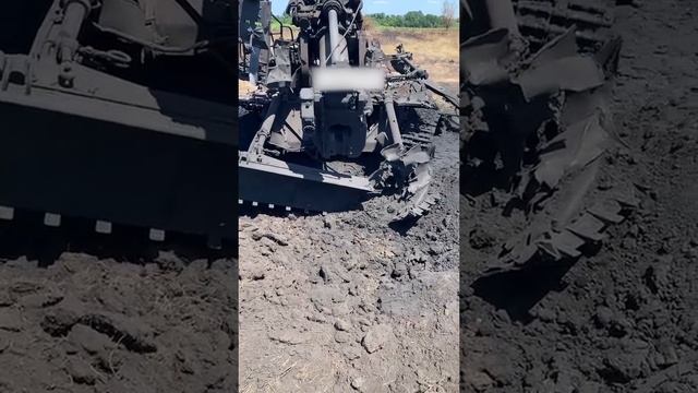 Уничтоженная САУ 2С7 "Пион" ВСУ в Харьковской обл/Destroyed AFU 2S7 "Pion" in Kharkov region смотреть онлайн