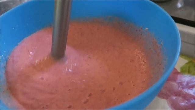 Смузи из замороженных фруктов. Полезное мороженное для детей. Как правильно заготовить ягоды на зим смотреть онлайн