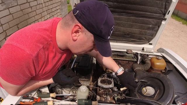 В поисках стабильного холостого хода Москвича 2140. Карбюратор от 412. Часть 1. смотреть онлайн