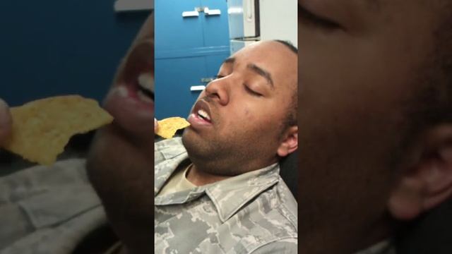Don't fall asleep in the military смотреть онлайн