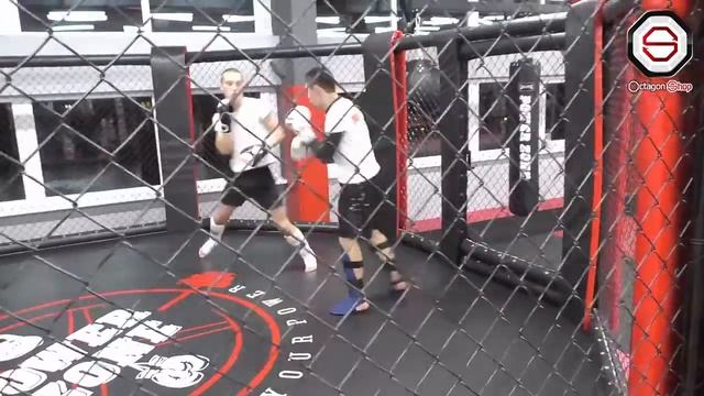 Приглашаем на тренировку в фитнес клуб 